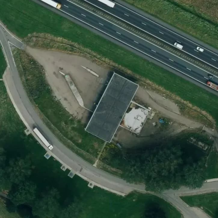 Verlaten Tankstation